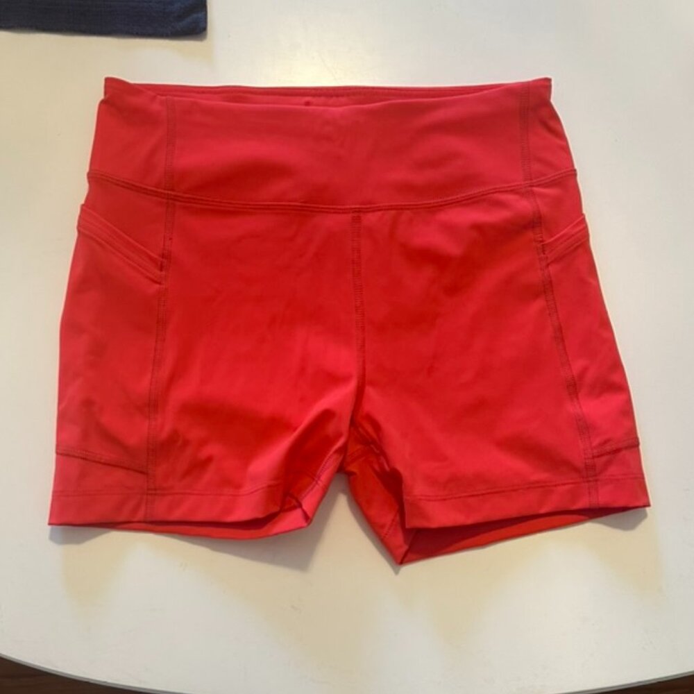 Outdoor voices SuperForm bike shorts size M NWOT